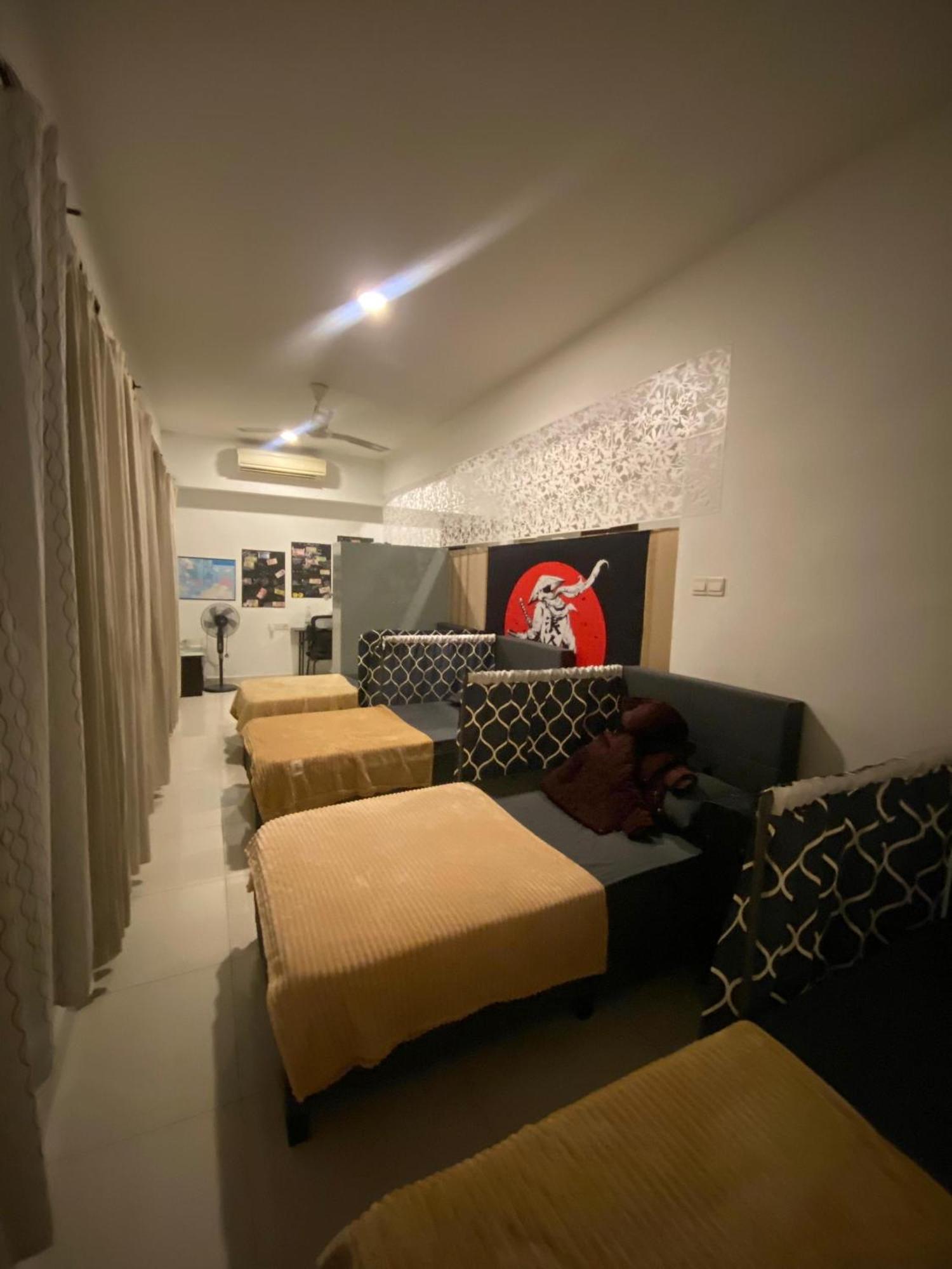 Regalia Bestfriend Hostel Куала-Лумпур Экстерьер фото