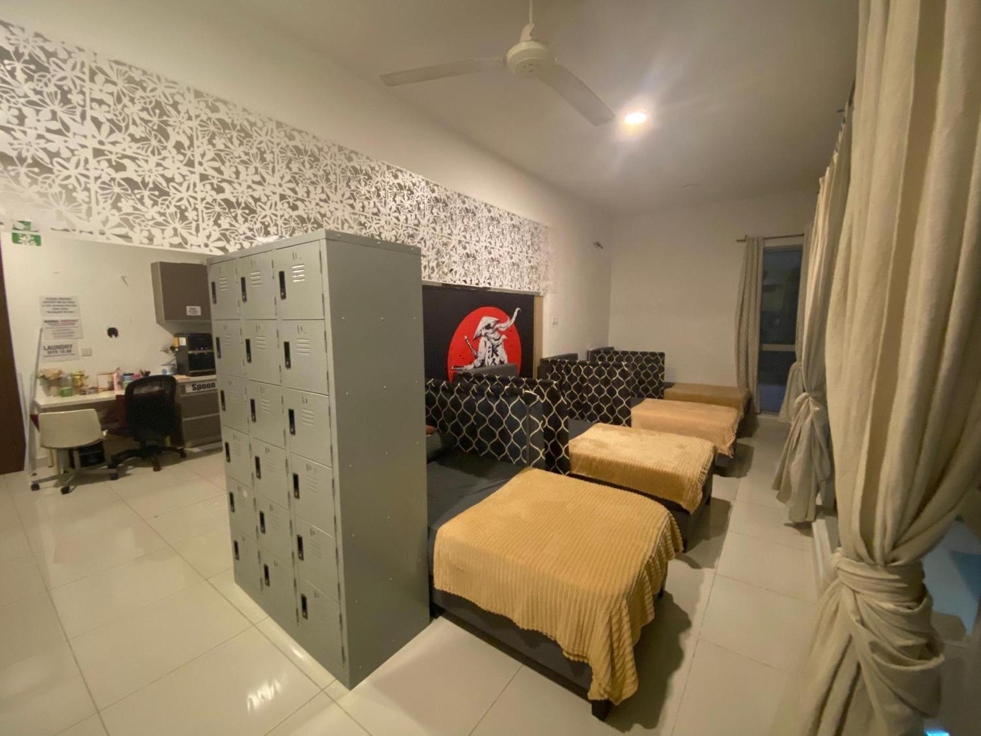 Regalia Bestfriend Hostel Куала-Лумпур Экстерьер фото